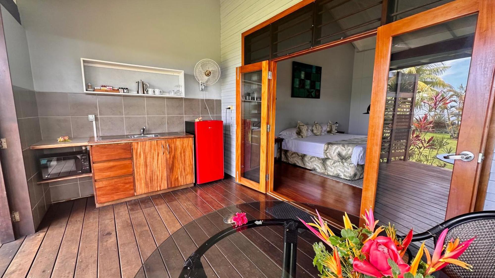 Aroha Taveuni Beachfront Bures Waiyevo Exterior foto